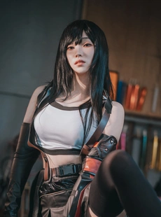 Bambi 78 DJAWA Tifa Lockhart Final Fantasy Version A